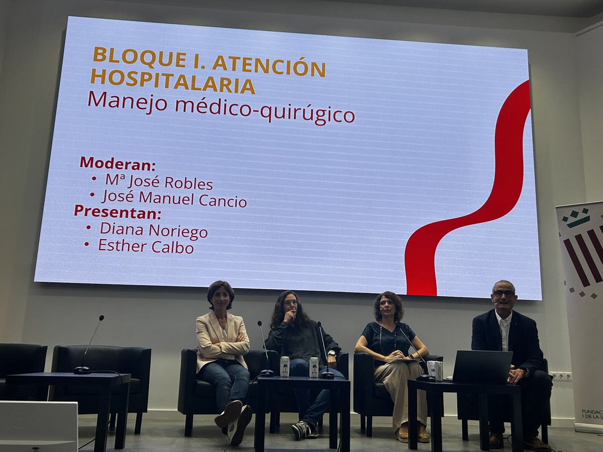 Leonor (@leonorcuadra) on Twitter photo #gerOTGCat Excelente 1a mesa:
- comp. mecánicas: para evitarlas es necesario “planificar, planificar y planificar
- infección osteoarticular post IQ: fundamental conocer microorganismo. No tener prisa en iniciar el tto antibiótico, a menos que esté en shock séptico <a href="/CalboEsther/">Esther Calbo</a> #gerOTGCat Excelente 1a mesa:
- comp. mecánicas: para evitarlas es necesario “planificar, planificar y planificar
- infección osteoarticular post IQ: fundamental conocer microorganismo. No tener prisa en iniciar el tto antibiótico, a menos que esté en shock séptico <a href="/CalboEsther/">Esther Calbo</a>