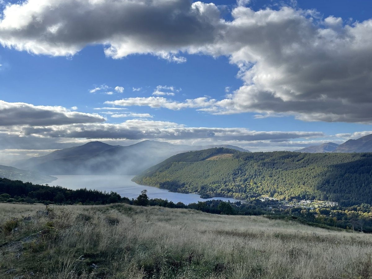McJax's tweet photo. It’s beginning to look a lot like … Autumn!
#Kenmore #LochTay #Perthshire @VisitScotland https://t.co/uvN5OWaO2g
