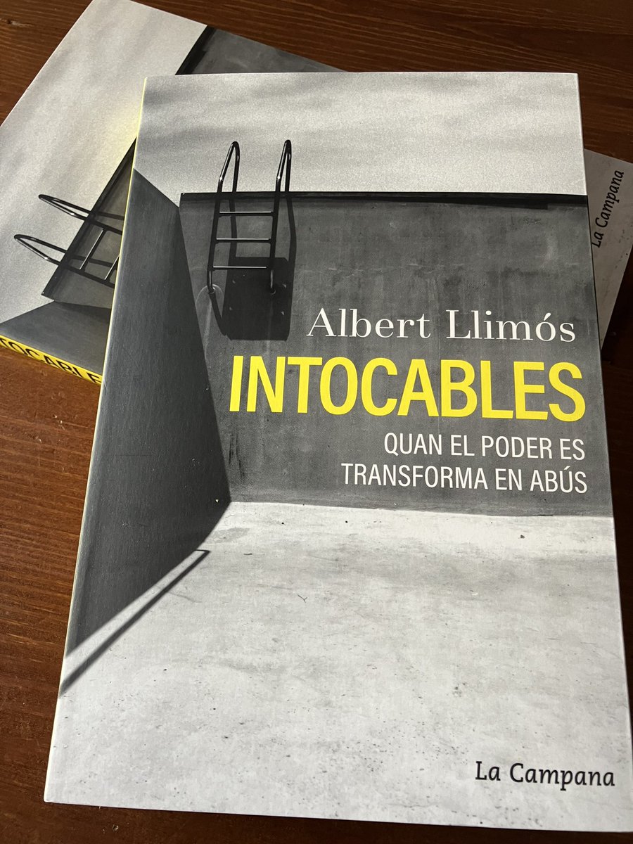 AlbertLlimos's tweet image. Segueixo pensant que és més necessari que mai. Que la por canviï de bàndol.