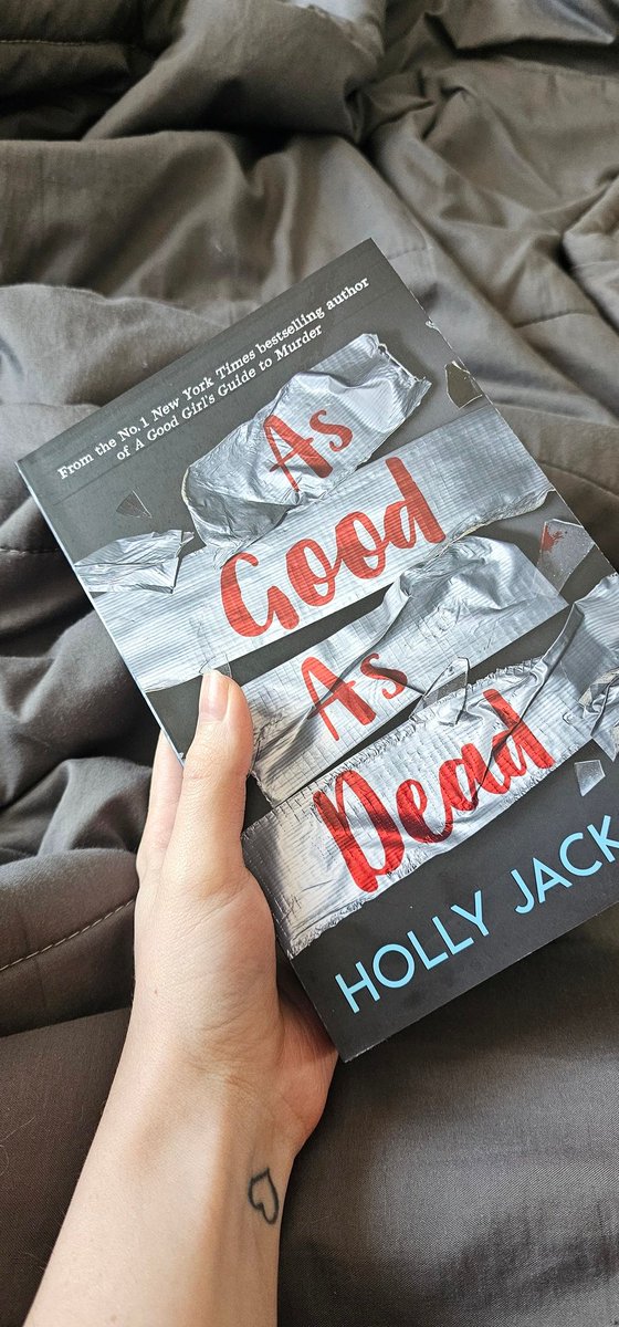 cenedragreen's tweet image. Some books are addicting...