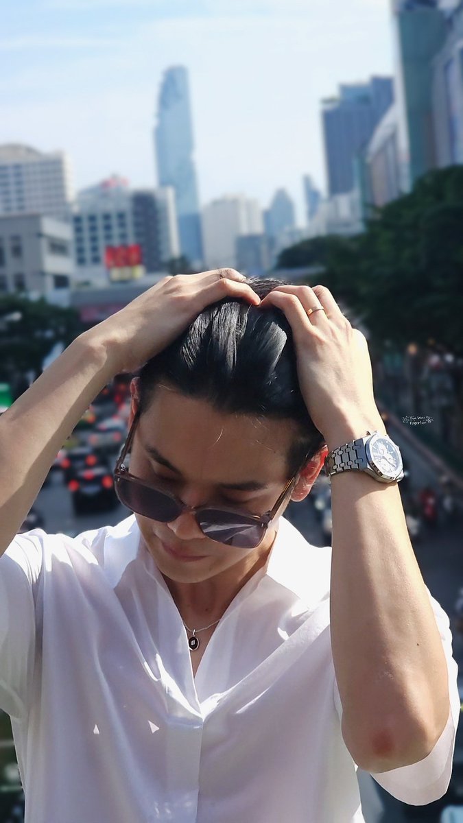 yinwartogether's tweet photo. ป๊าดครบสเต๊ปตัวพ่อหล่อรวย แหวนคาร์เทียร์เลิฟ นาฬิกาโรเล็กซ์  เสยผมทีเรียกแอมบูแล๊นนนนนนนนนนน

BABYBOSS YINYIN DAY
@yinyin_anw ; #yinyin_anw
#26thHBDYINANANproject
#26thHBDYINANAN https://t.co/6YjC7aGPFK