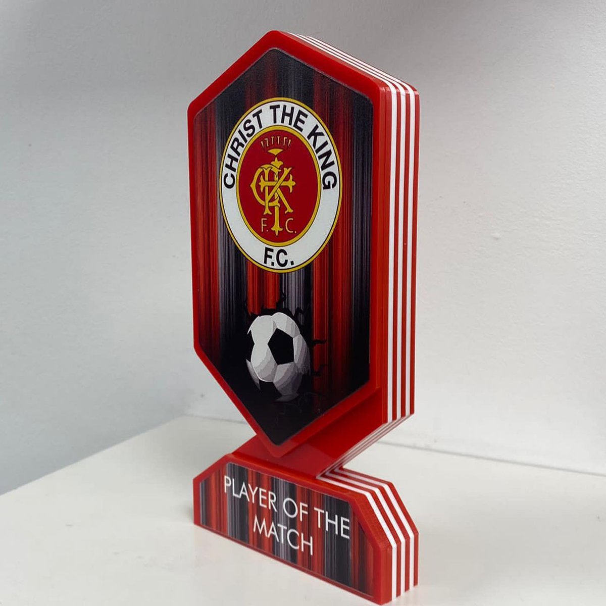 Score big with our acrylic football trophies! 🏆⚽️

Design your own bespoke acrylic football awards with your team's colours and logo! Our team are always on hand to help with your trophy designs🏆

Get in touch 
📞02476 667 355
📧sales@trophyme.co.uk

#football #footballawards