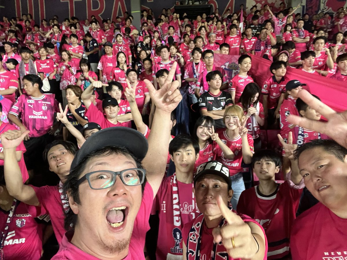 オープンです🌸
昨日は最高の1日でしたね😆
何度もダービー見返します⚽️
