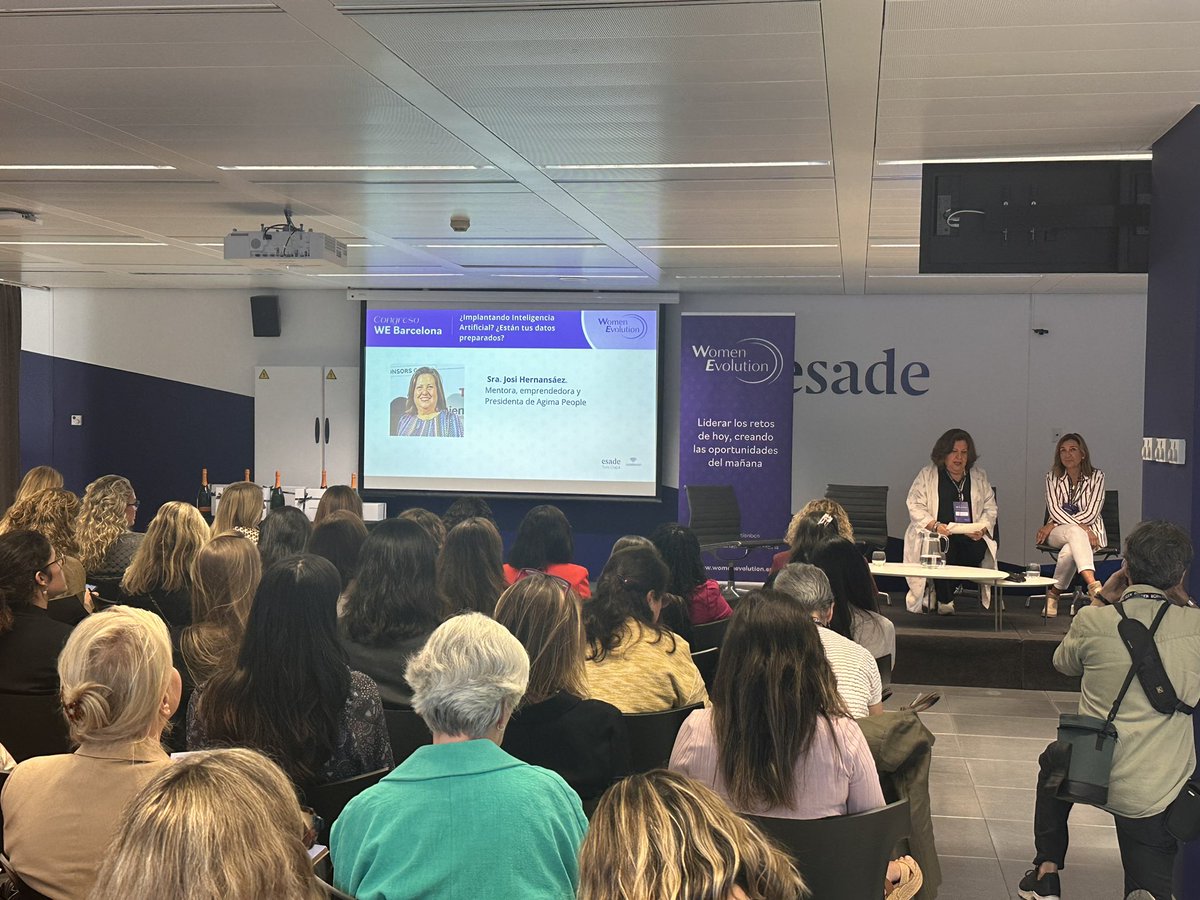 WomenBcn's tweet image. 👍⭐️Congreso #WeBarcelona Panel ¿Implantando IA? ¿Están tus datos preparados? Con la ponente Sra. @argeliagarciaf Fundadora y CEO de @togrowfy. Presenta el panel @JosiHG, presidenta de @agimapeople en Auditorio @Esade #SantCugat #Barcelona 
#empresas #IA #solucionesfinancieras
