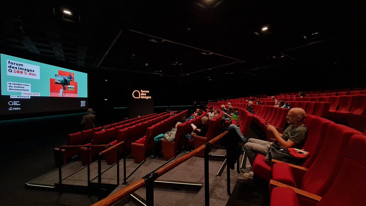 Celia à Paris / Celia at Paris tweet media