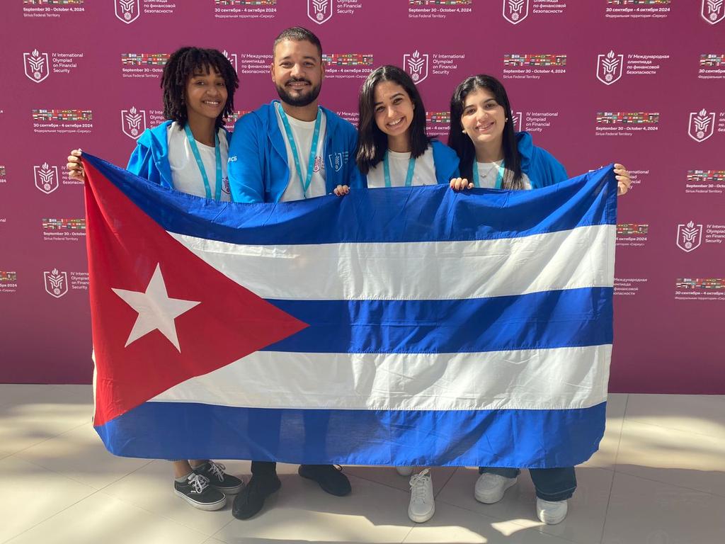 En la Olimpiada Internacional de Seguridad Financiera, tras los resultados de la ronda clasificatoria del "Campeonato de Investigación de Esquemas Sombríos, Graphus", el equipo de #Cuba integrado por estudiantes de <a href="/UdeLaHabana/">Universidad de La Habana</a> y el <a href="/ISRICuba/">ISRI Cuba</a> avanzan a la Final junto a 🇧🇷 🇮🇳 y 🇸🇦