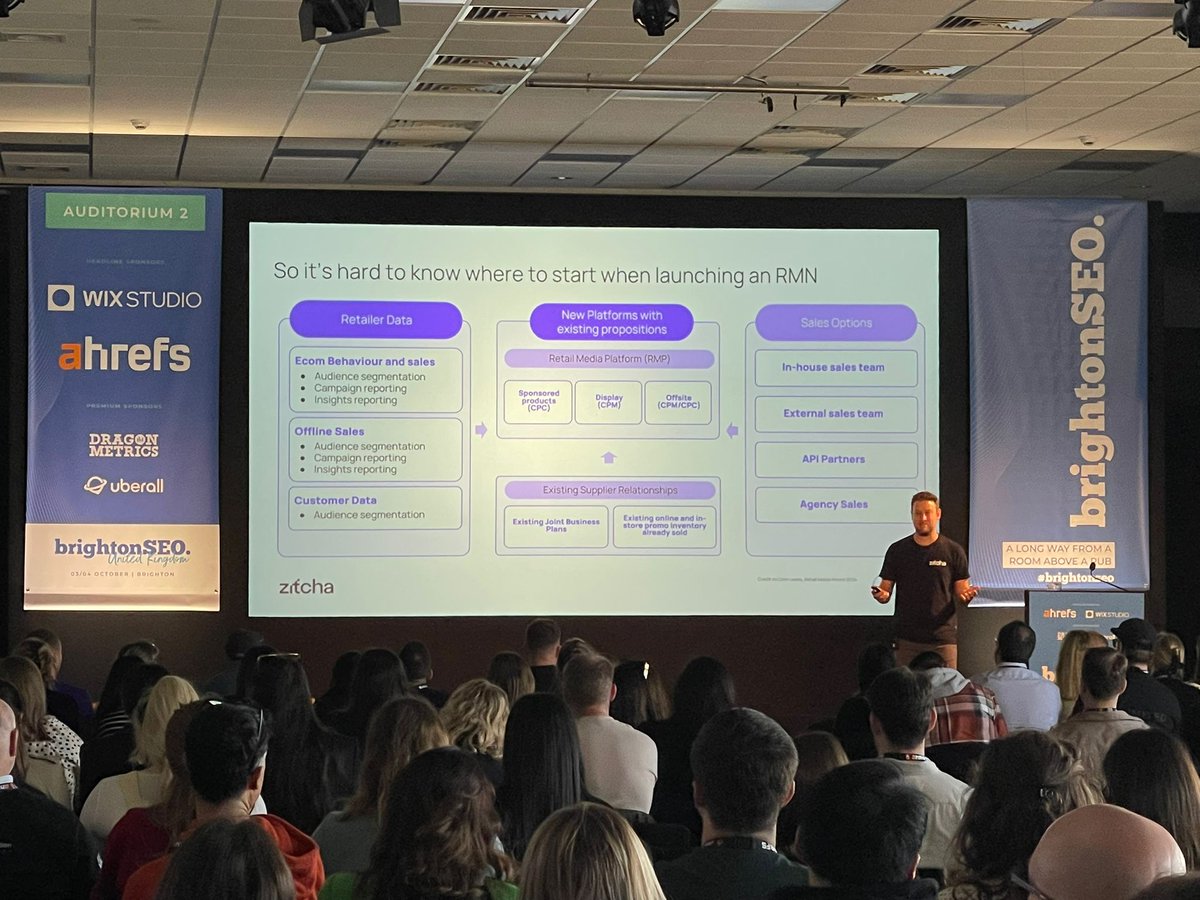 Linkbuildinghq's tweet photo. In Aud 2, @darrenlj is sharing some useful technical insights! 
#BrightonSEO https://t.co/UUZySMLJDe