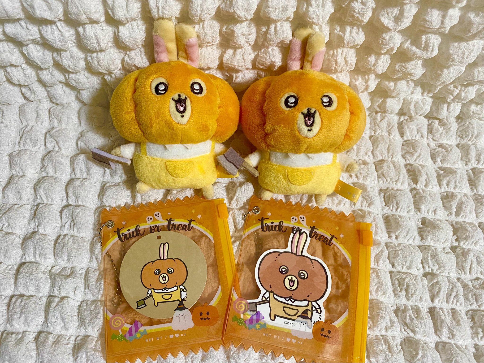 ちいかわ カボチャなうさぎ ちいかわ うさぎ・モモンガ カボチャBIGぬいぐるみ | 商品紹介