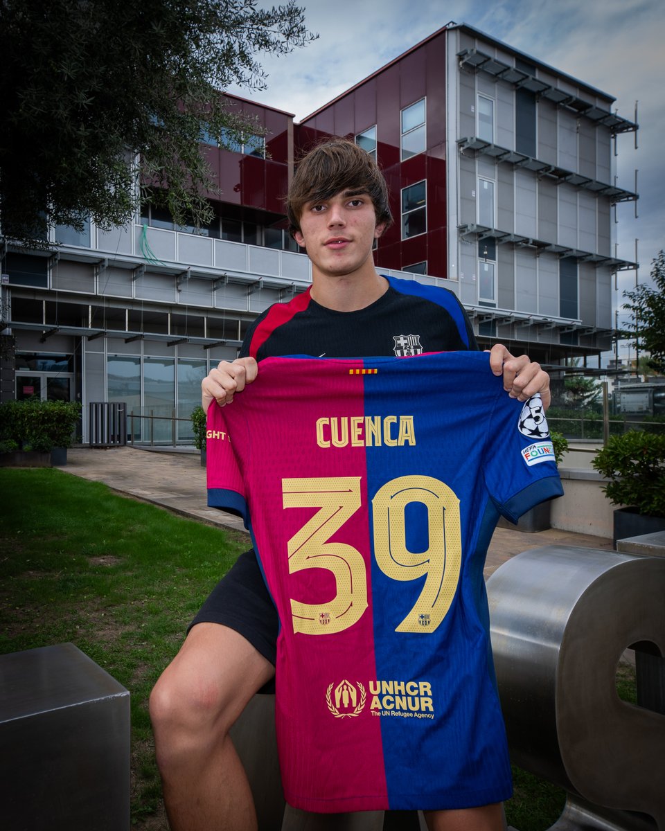 FCBarcelona's tweet image. 🥹 What was once a dream is now reality. 

Congratulations on your debut, Cuenca 👏👏