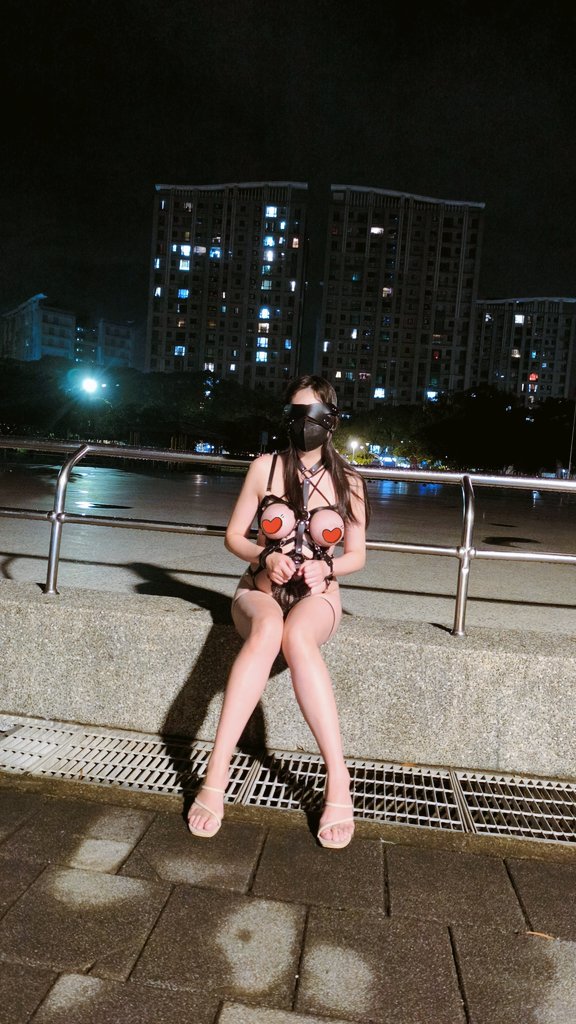 調教露出給路人玩弄使用
影片在這

https://t.co/SHYgUr0hcf https://t.co/atPXGGkQZm