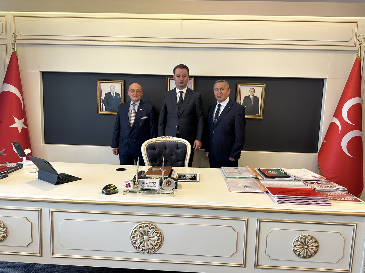 Can_ILDIRI's tweet photo. Türkiye Emekliler Derneği Maltepe Şubesi  Kurucu Başkanı Azmi ŞAHİN ve ilçemiz İş insanlarından İmran reklam yönetim kurulu başkanı Sn. Ahmet YILDIRIM beyefendilere nazik ziyaretlerinden dolayı teşekkür ederim. https://t.co/5ERH4Z2CQ1