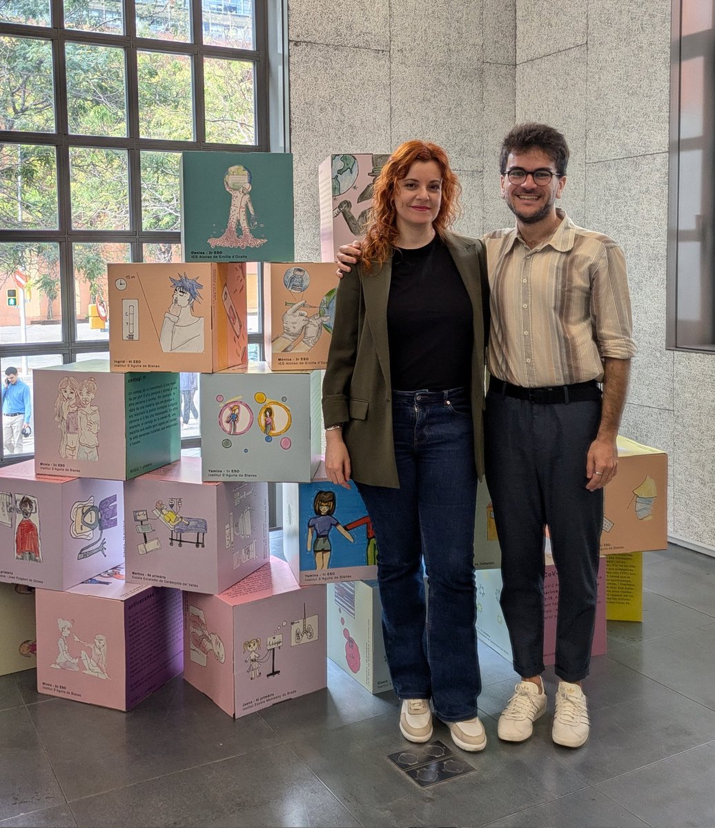 Avui dos dels nostres doctorands són al #Healthcom24, organitzat pel <a href="/iulaonline_UPF/">Grup de recerca IULATERM</a> a la <a href="/TraduccioUPF/">Traducció UPF</a> 👋🏼  I n'aprenen d'allò més amb totes les ponències. Moltes gràcies a l'equip organitzador per una jornada tan interessant i per l'acollida! 🙌🏼