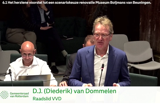 _prinsalexander's tweet photo. Na een flauwe sneer naar de mentor van de raad heer @theocoskun (-> blijf aub ook na 3/2026 heer @theocoskun!, red.) .. #Boymans #teduur #bezuinigingen
..de langspeelplaat van mevrouw Ellen Verkoelen
- die overduidelijk slecht in haar vel zit (red.) - ..
.. en alle kanten opschiet.
Mevrouw is met haar betoog erg met de vorm bezig.. .. we schieten warrig van "basisvariant".. naar "ambitievariant"..
De "extreem rechtse" debat-aanpak van niet reageren in het debat.. maar drammerige het eigen standpunt maar blijven herhalen.. werkt niet meer bij mevrouw Verkoelen. Times are changing als de symboolpolitiek zichzelf ook internationaal belachelijk maakt...
Herfst 2024 herpakt de proces-scherpe heer @djvandommelen - waar wij het zeker niet altijd mee-eens zijn -, maar het fractielid @vvdrotterdam strak in pak wel helder en scherp een goed te volgen debat aangaat!
Ook in 2024 maakt heer @rgcsh een debatsterke comeback (in 2023 wat "afwezig" in debat, red.):
".. we moeten volwassen een inhoudelijk gesprek over en weer hebben.. "
-
VIDEO 1u35m en stukken:
https://t.co/STye7PDveE
