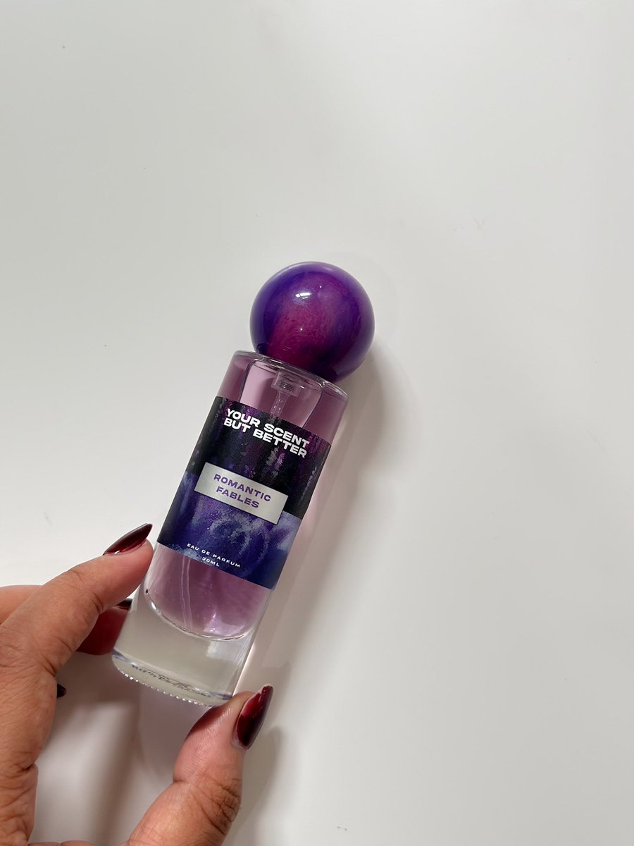 swextdemon's tweet image. MSBB PUNYA PARFUMMM 😭🫵🏻

aku paling suka sm varian ini! sweet, anggunly &amp;amp; berasa jd cewe cakep 🥹✨

pls kalo kalian cinta sm wangi floral vanilla caramel cobain Romantic Fables nya Your Scent but Better 🌺