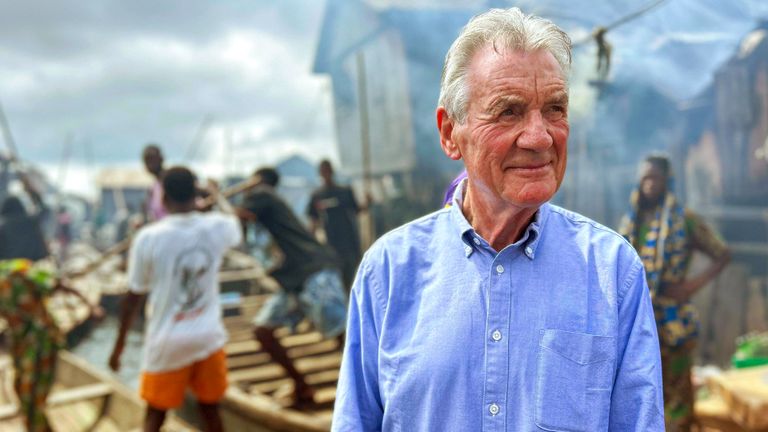 itn's tweet image. Michael Palin in Nigeria, produced by @ITNProductions,  has been nominated for The Reith Award in the @RadioTimes Screen Test Awards. The award recognises programmes that ‘inform, educate and entertain’. radiotimes.com/tv/radio-times…