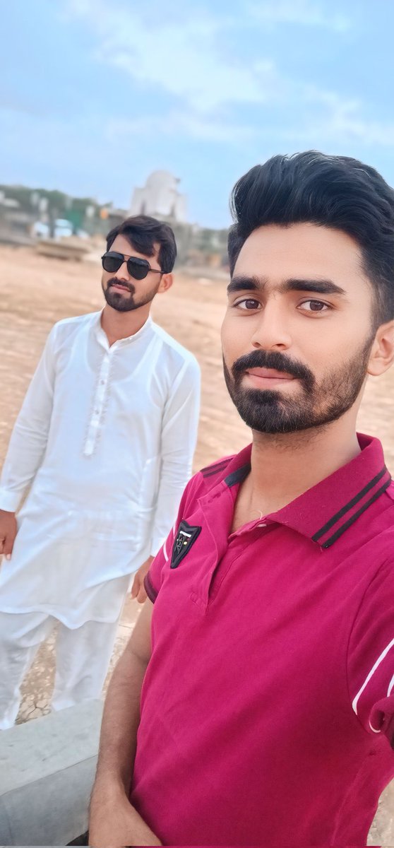 WaqarHu57179013's tweet image. #OutingAtKarachi #WithFriend
#MizarEQuaid ❣️