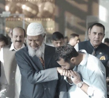 #India welcomed  Sam Altman, OpenAI founder, to inspire university students.
Meanwhile, #Pakistan invites Radical Islamist Zakir Naik. 

#India marches towards progress, driven by knowledge &amp; inclusivity.
Pakistan is still suffering from radicalism &amp; intolerance!