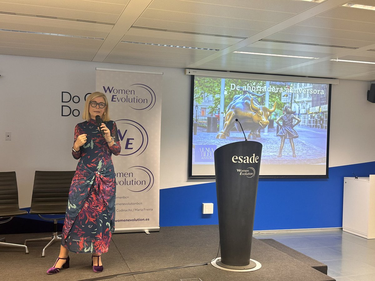 WomenBcn's tweet image. 👍⭐️Congreso #WeBarcelona Panel De Ahorradoras a inversoras con la ponente Sra. @gemmavoltas Fundadora y CEO de Alma Bleu
En @Esade #SantCugat #Barcelona 
#empresas #ceos #empresa #innovación#inversoras #invertir #directivas #empresarias