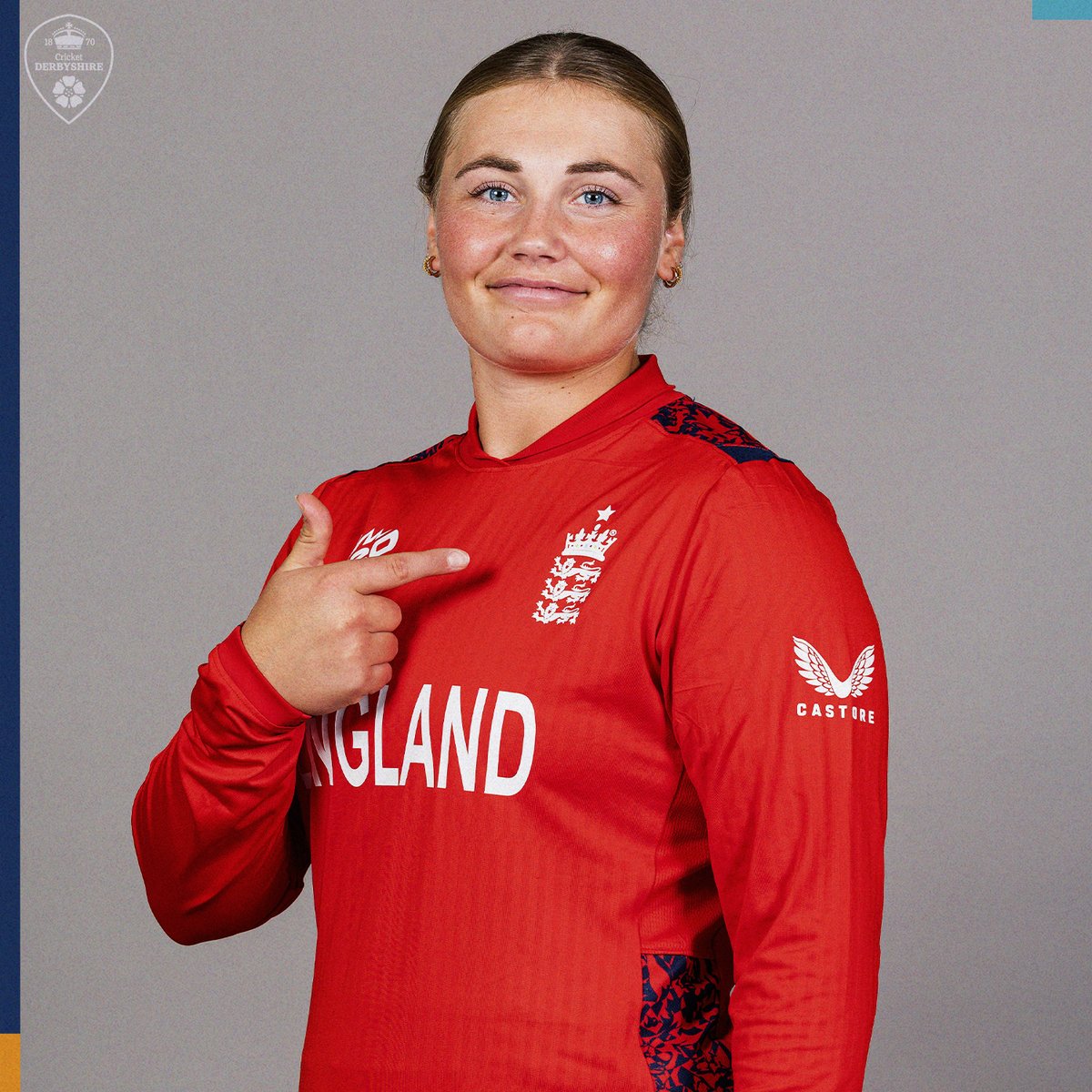 Good luck to Sarah Glenn, Bess Heath &amp; the England team who start their T20 World Cup campaign later today!

#WeAreDerbyshire