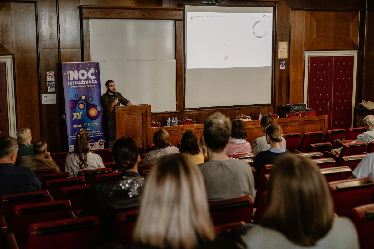 _EcoPlastiC_'s tweet photo. At the European Researchers' Night 2024, the EcoPlastiC project was showcased in Lisbon ๐ต๐น by @FCTNOVA and in Belgrade ๐ท๐ธ by @IMGGE, highlighting plastic waste bio-transformation.
๐ Read more: https://t.co/7Yr9snVEcR
#science #ecoplasticproject #outreachevent https://t.co/U9z6DD2sAb