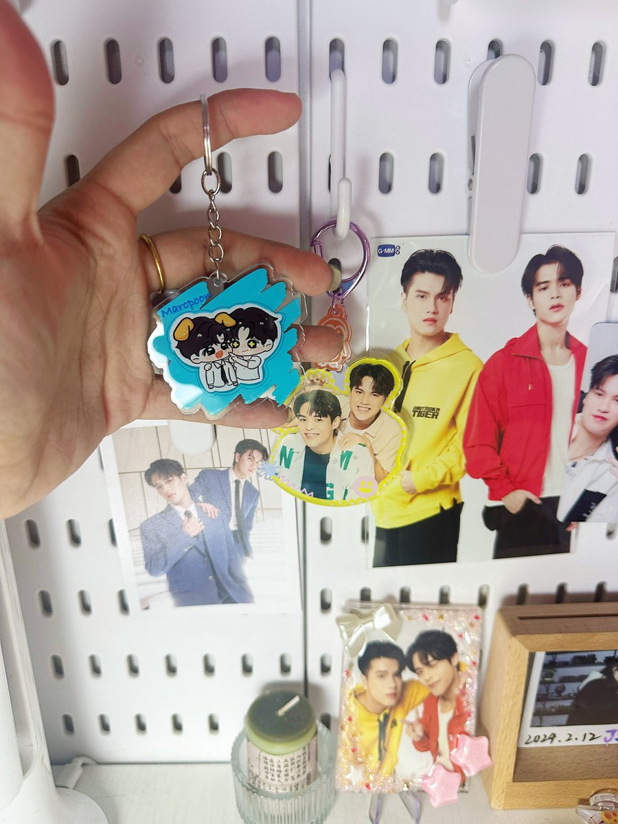 Sky_xinx's tweet photo. I made my painting into a keychain!
and a cute badge🥰🥳🏀🐶
Does anyone go to the Macau fan meeting? You can come and get it!😉😉
If you see me, you can come and get it!
🥰🥰🥰🥰🥳🥳🥳🥳🥳
welcome to China🥰🥹🥳🎉😉
#WeAreForeverFMInMacau
#marcpoon #marcmc #poon_mit12 https://t.co/MMHv5GeQjH