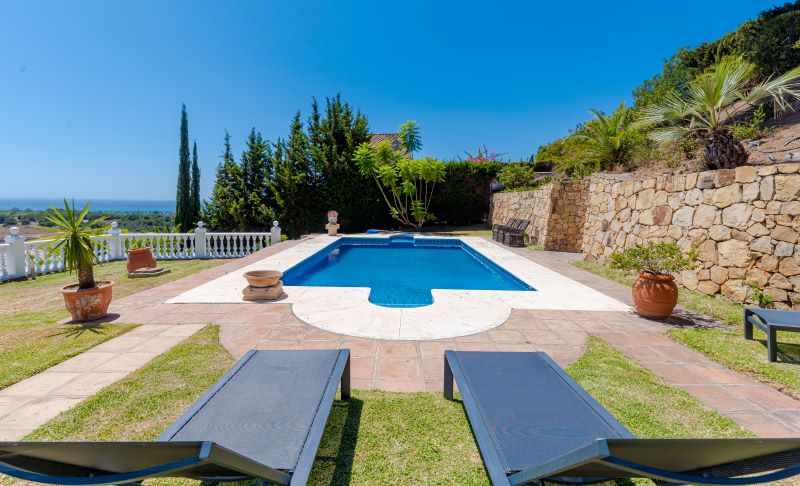 mibrobanus's tweet image. Reduced Price Villa El Paraiso With Panoramic Views - 4 bed 4 bath Villa with panoramic views, Plot 1724m2, Build 448m2 Price Now 1.850,000 
#villa #reduced #panoramicviews #modern #elparaiso #estepona #realestate #forsale #broker #agent 
info@mibrointernational.com 
34670069623