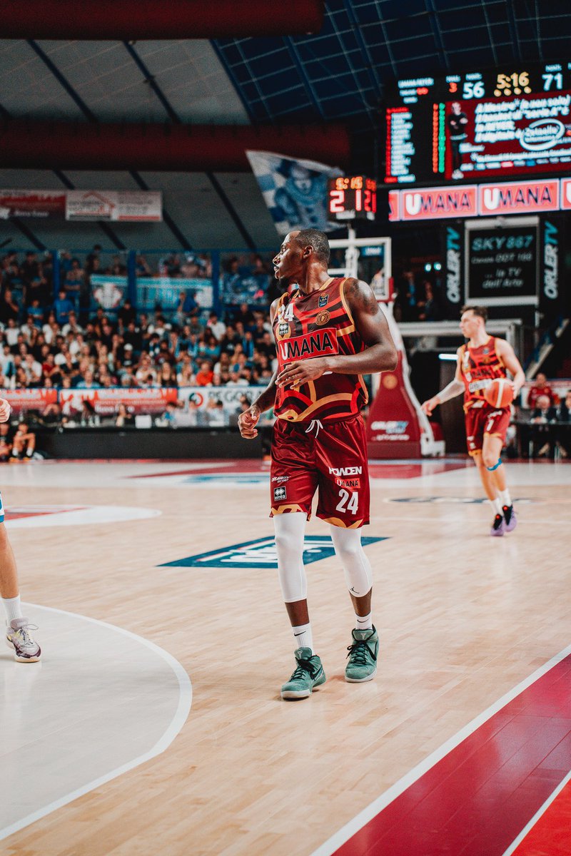 Great Britain Basketball (@gbbasketball) on Twitter photo 🇬🇧✈️ Carl (<a href="/CWheatle57/">Carl Wheatle</a>) looking look good in Italy with the <a href="/umanareyer/">Matteo Fiorin</a> as the season gets underway! 🇮🇹👏
📸 Kay Lu | #GBbasketball 🇬🇧✈️ Carl (<a href="/CWheatle57/">Carl Wheatle</a>) looking look good in Italy with the <a href="/umanareyer/">Matteo Fiorin</a> as the season gets underway! 🇮🇹👏
📸 Kay Lu | #GBbasketball