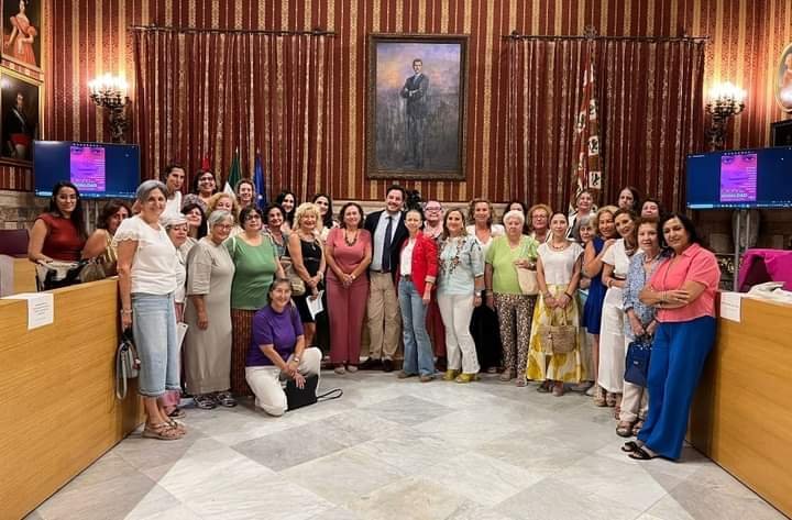 El pasado 16 se septiembre asistimos al Consejo Municipal de la mujer del Excelentísimo Ayuntamiento de Sevilla. Seguimos trabajando por y para la Igualdad. #ConsejoDeLaMujer #Mujeres #Sevilla #Igualdad #Asociaciones #Feminismo