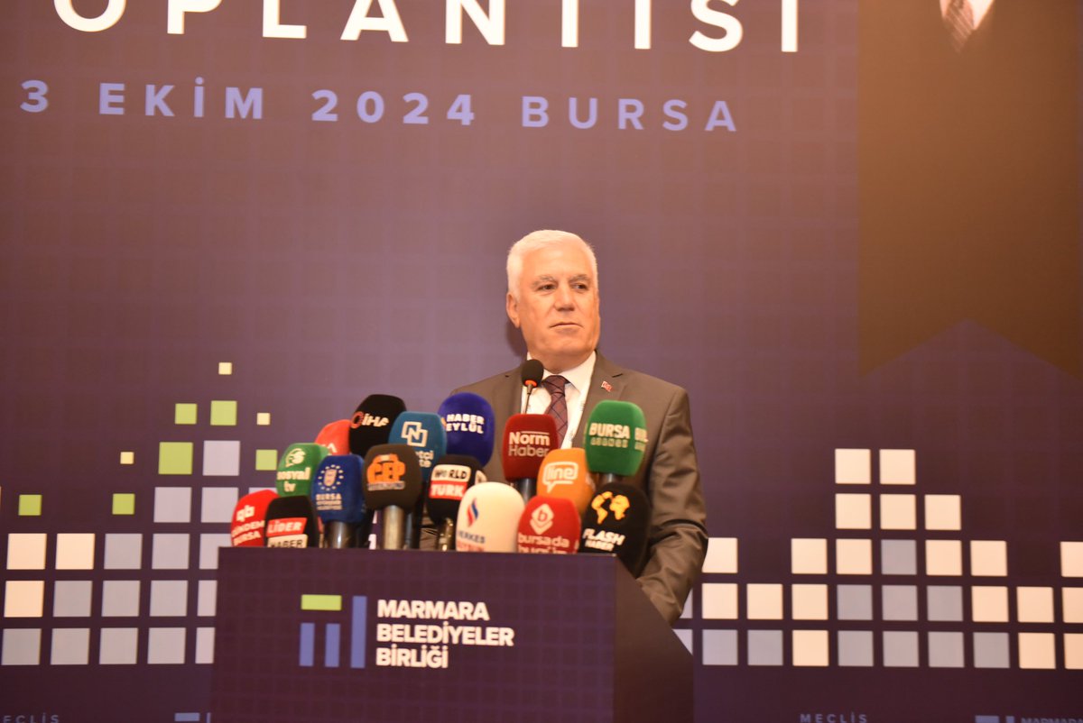marmarabb's tweet photo. Marmara Belediyeler Birliği 2024 Yılı II. Meclis Toplantısı, MBB ve Bursa Büyükşehir Belediye Başkanı @mustafabozbey’in açılış konuşması ile başladı.

Bozbey, “Afetlerin bölgesel düzeyde ele alınması lazım. Hazırlık süreçlerini kapsayıcı ve katılımcı bir yaklaşımla, iyi yönetişim çerçevesinde planlarsak başarılı sonuçlar elde ederiz.” dedi.
