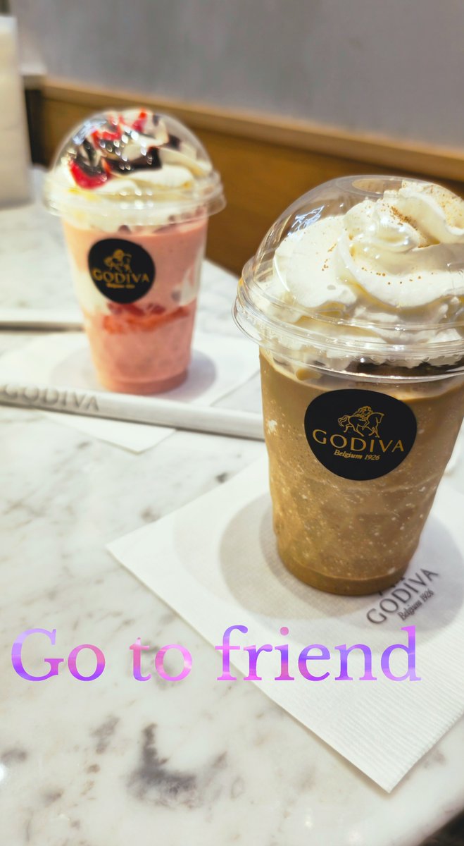 FG_FRIEND_HRT's tweet photo. こんにちは🌞
フレンド21広田店です😊
させぼ五番街のGODIVAで
ショコリキサー❓飲んできました😆
程よい甘さのチョコがたまらんです😍
ぜひ1度飲んでみてください‼️
☆本日10時よりOPEN☆
ご来店お待ちしております‼️
#Gotofriend
#させぼ五番街
#GODIVA
#fyp https://t.co/X8cPPqfCor