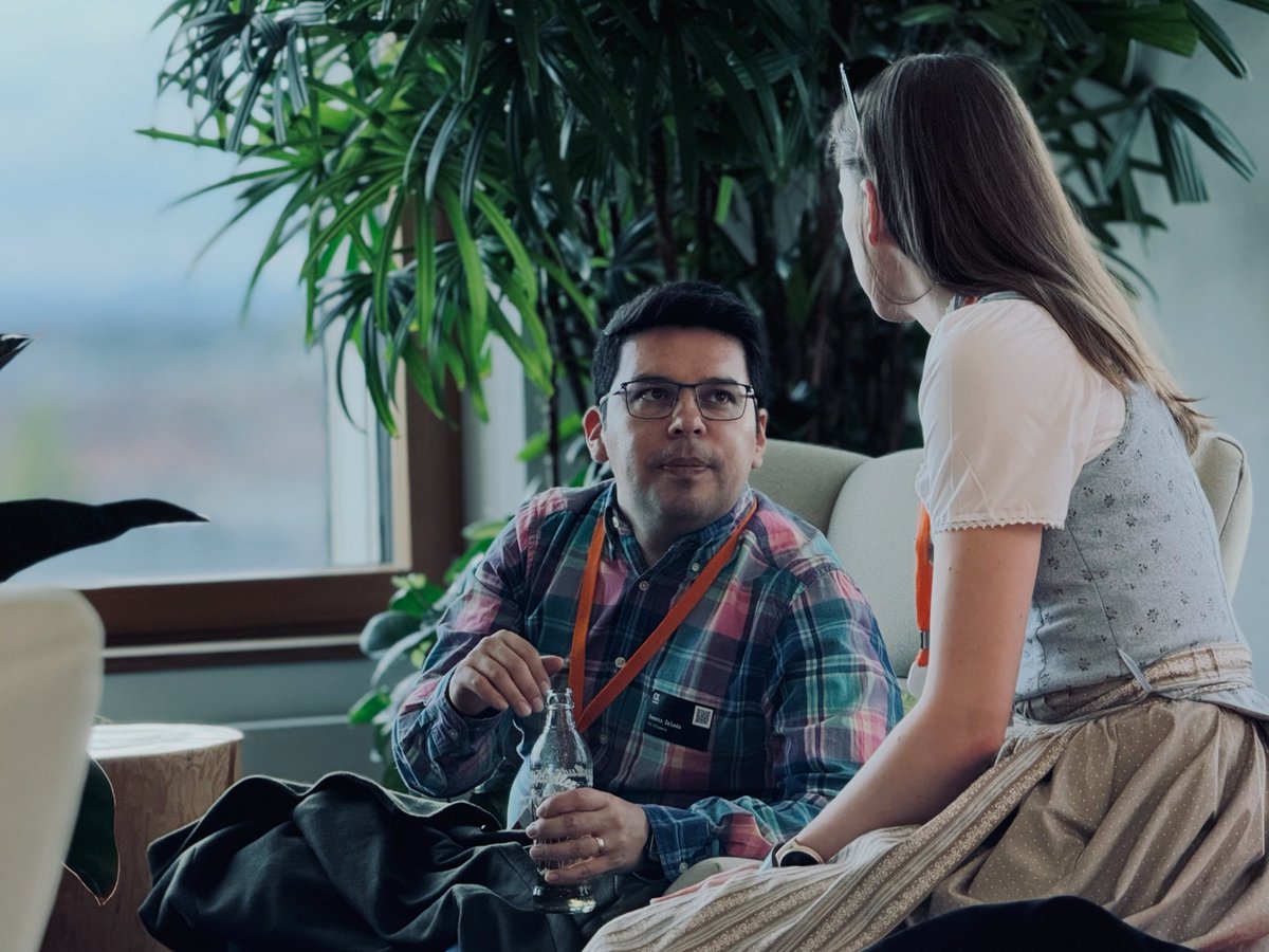 denniszelada's tweet photo. I just had an amazing time with #alphalist Discussed #MachineLearning and integrations; Shared how we're innovating at @FlowMateIO. Huge thanks to @nicole_buettner from @Merantix for her talk on Human-AI Interaction, and the @SlackHQ team for their session on maximizing Slack. https://t.co/oFDs7giTuF