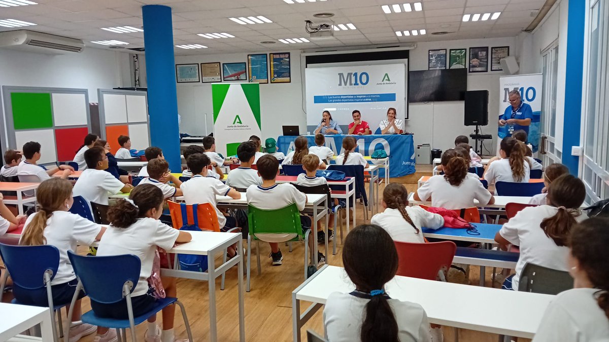 Andalucía es Deporte (@deporteand) on Twitter photo 🐴 El programa #Mentor10 no para. Hoy los protagonista han sido <a href="/fgavinoeventing/">Francisco Gaviño</a> y los alum@s del Centro Docente María de Mairena del Aljarafe 👏👏👏
‼️ Han podido ver la competición de la Semana del Anglo Árabe y una charla en el #CEARLaCartuja
#AndalucíaElLugarDelDeporte 🐴 El programa #Mentor10 no para. Hoy los protagonista han sido <a href="/fgavinoeventing/">Francisco Gaviño</a> y los alum@s del Centro Docente María de Mairena del Aljarafe 👏👏👏
‼️ Han podido ver la competición de la Semana del Anglo Árabe y una charla en el #CEARLaCartuja
#AndalucíaElLugarDelDeporte