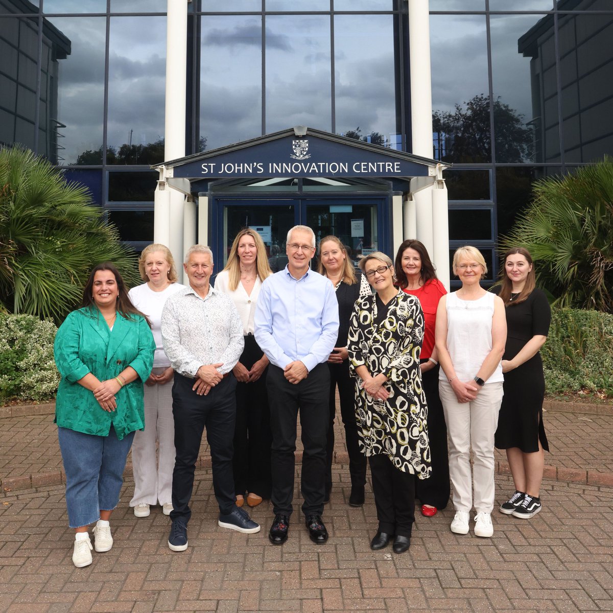 How do you make hybrid or remote work truly effective?
At First Ascent it's all about connection. Regular meet-ups, flexibility, and communication keep us aligned and performing at our best. We apply the same principles we teach to ensure teams thrive
How do you keep  connected?