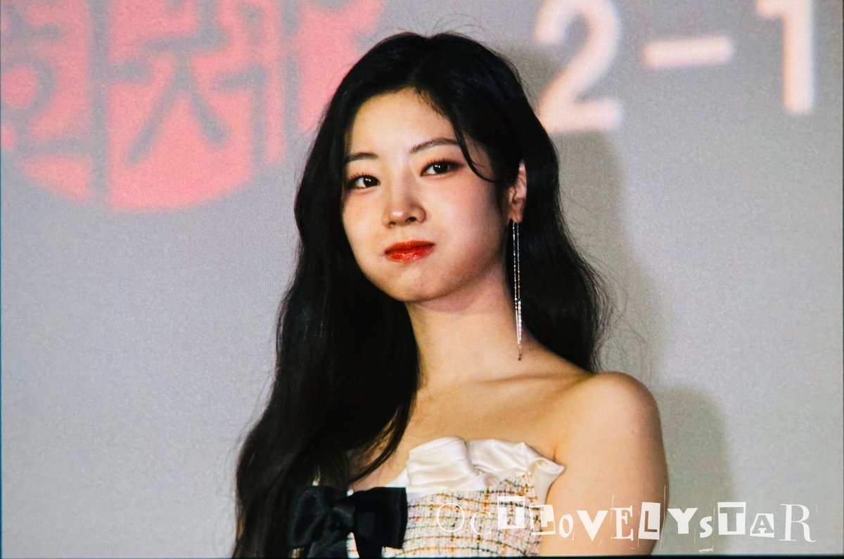 241003 그 시절 우리가 좋아했던 소녀 GV 다현 프리뷰

연기 잘하더라?🤍

#다현 #DAHYUN #TWICE #트와이스 #ダヒョン <a href="/JYPETWICE/">TWICE</a>