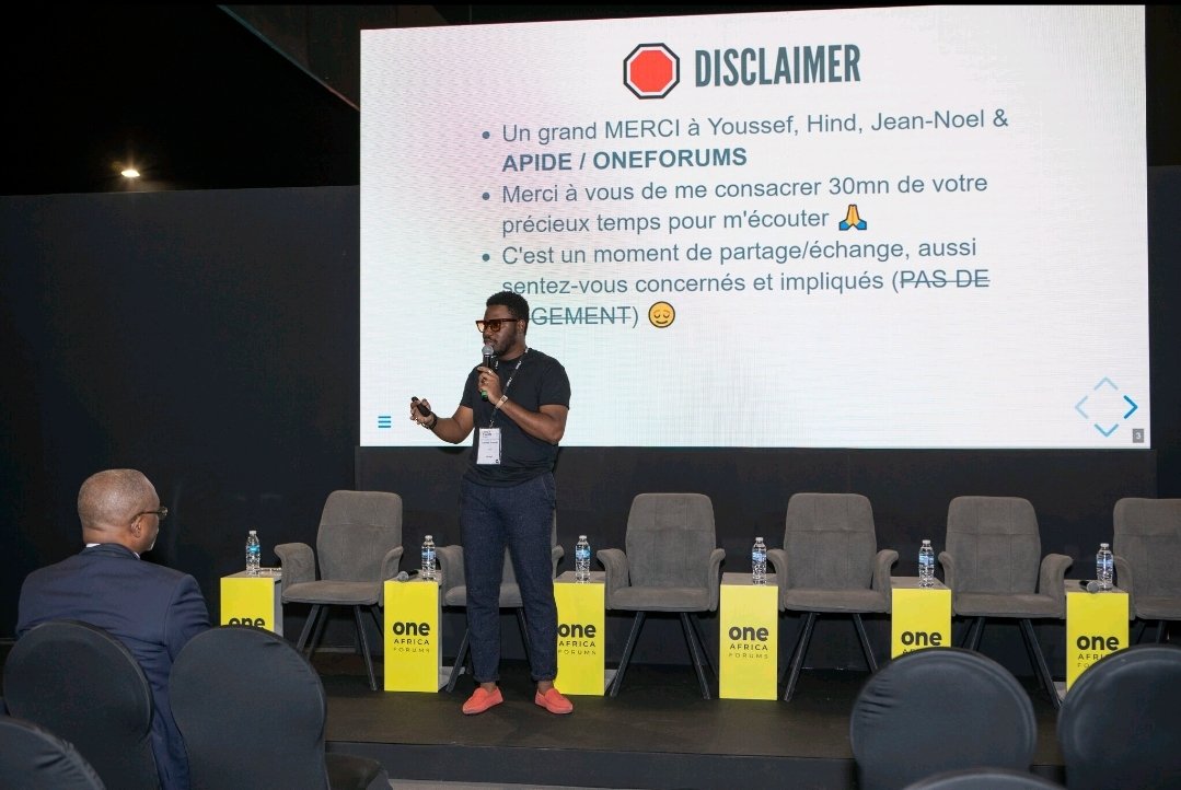 _SaxX_'s tweet photo. Quand le stagiaire, promu, fait sa présentation devant les managers puis est invité à débattre pendant une table ronde ! 😅😅😅

Je trouve bien marrant ce décalage, tout le monde en costard cravate et bibi, en simple t-shirt ☺️😜😅😅😅

Merci One Africa Forums de m'avoir permis d'ouvrir/d'inaugurer ce track spécial cybersécurité pour AFRICA PAY & ID EXPO  et enchaîner avec une table ronde sur la réponse des gouvernements quant au côté cyber en Afrique ! 

C'était bien sympa les retours à chaud sur ma keynote 😉

Cybèrement vôtre,

SaxX

#APIDE2024