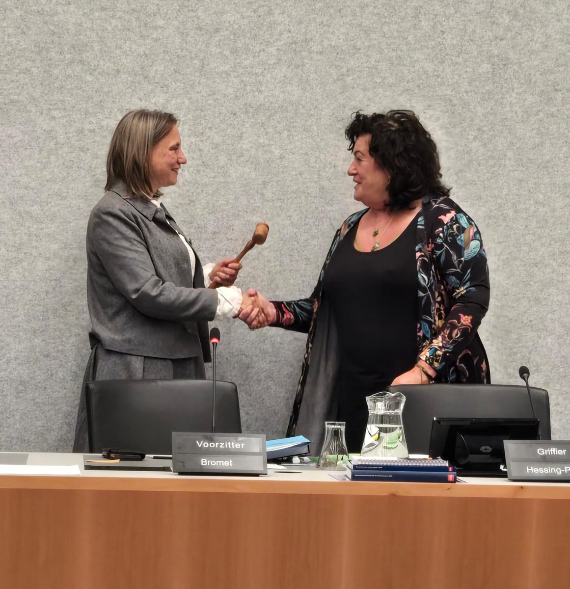 <a href="/EuZaTweedeKamer/">EUZA Tweede Kamer</a> heeft een nieuwe voorzitter: <a href="/lientje1967/">Caroline van der Plas</a>, BBB. Als ondervoorzitter werd <a href="/Claassen_pvv/">René Claassen</a> gekozen.