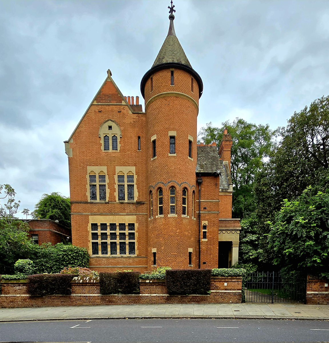 Chelsea Dan tweet media