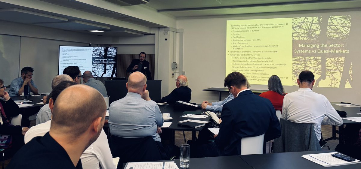 ⁦<a href="/SKOPEOxford/">SKOPE</a>⁩ Symposium on Tertiary Education space getting off to a great start James Robson outlining the systems vs market models across the UK