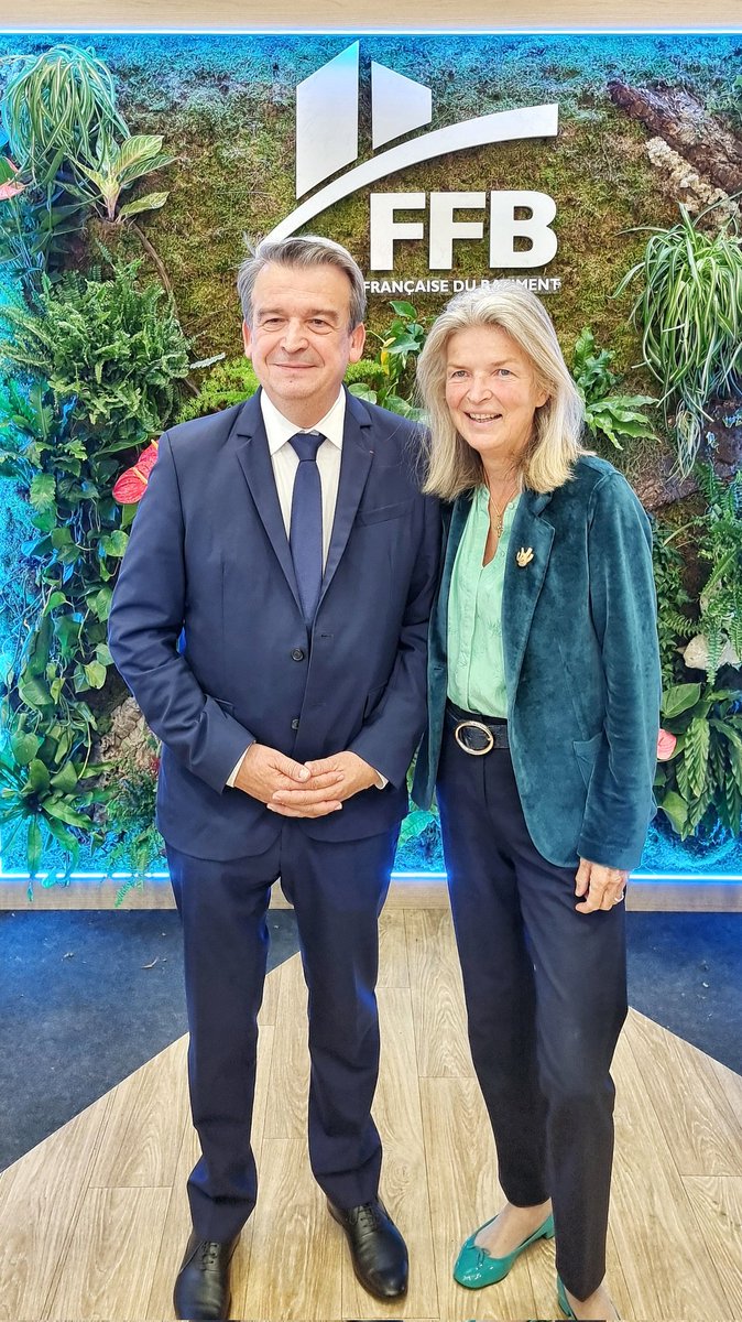 [BATIMAT] Rencontre entre <a href="/OSalleron/">Olivier Salleron</a> et <a href="/FlorencePoivey/">florence poivey</a>, présidente de <a href="/WorldSkillsFR/">WorldSkills France</a>, sur le stand de la FFB.
#batimat2024 #worldskills