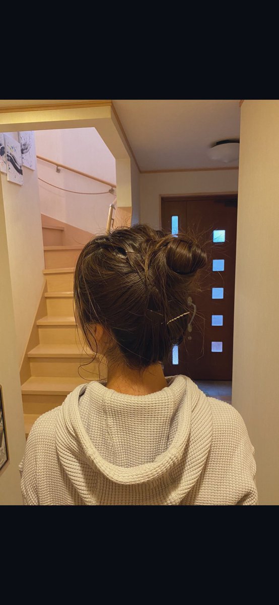 pige_358's tweet photo. 幼稚園のお迎えいくだけなのに
お団子がうまくできーいって、
後ろから見てる俺は
随分人生満足できてるんだな🌻 https://t.co/0jOuagJs01
