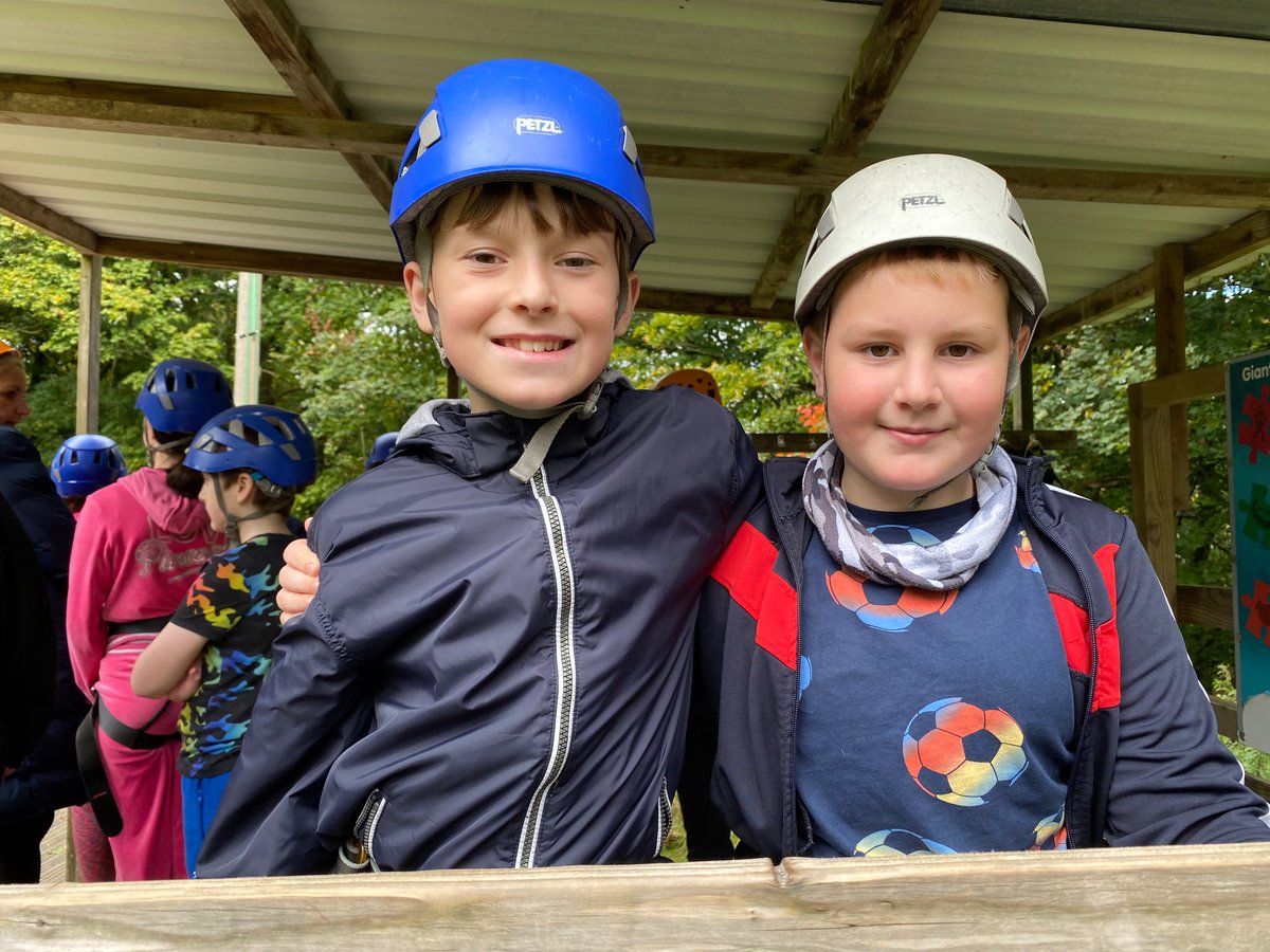 We are having an amazing time at Robinwood, well done Y6s