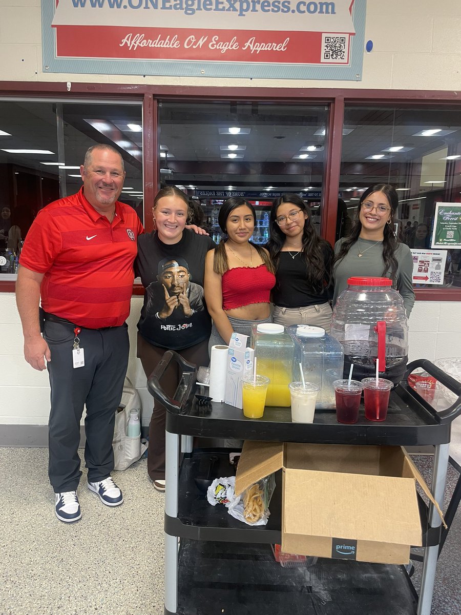 leadership_on's tweet image. Cambio Fundraising coming to a lunch near you 😉
@olatheschools @OPS_CultureSet @HDFKC @MSilvaSerrano