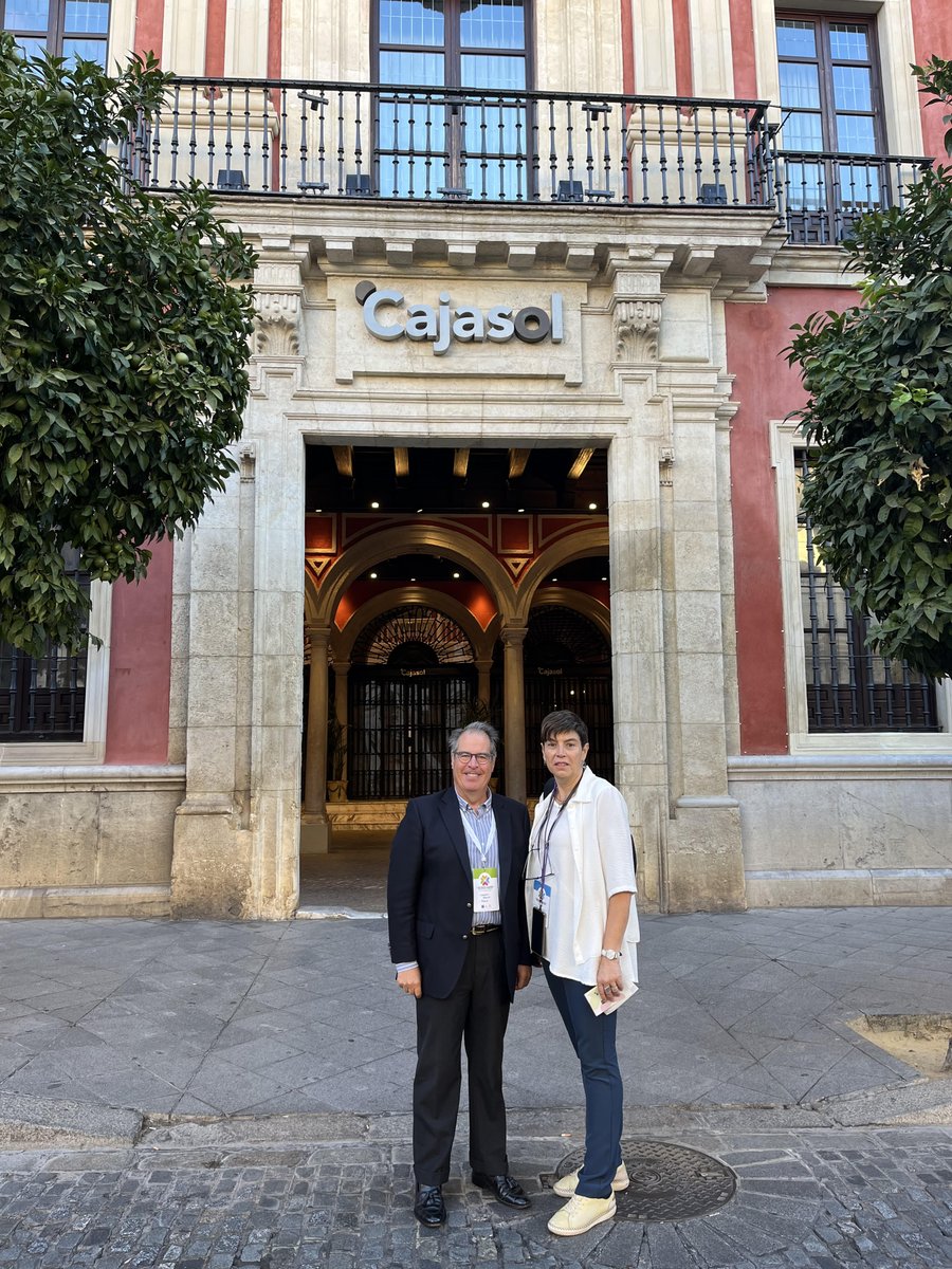 📌🎤 El II ENCUENTRO NACIONAL DE GESTIÓN PÚBLICA no puede estar más interesante...
🕛 Nuestra siguiente cita es a las 14.00h, y hablaremos de #IP #ServiciosPúblicos, #Agua #Medioambiente, #Energía #Fiscalidad, #RSU... ¡no te lo pierdas!
🙋‍♂️🙋‍♀️ Buscanos, ¡siempre estamos cerca!