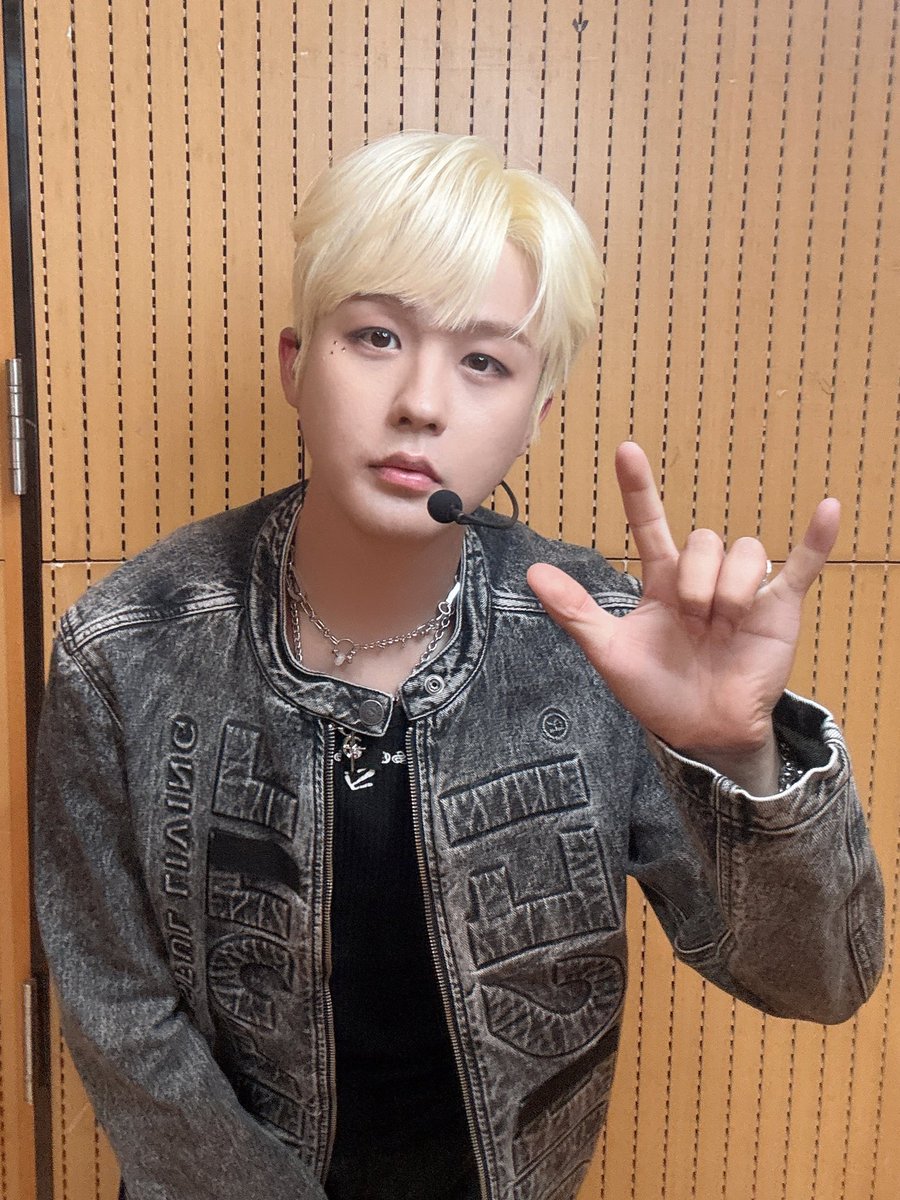ASC2NT_OFFICIAL's tweet photo. [📷_ #ASC2NT] 

241003 #엠카운트다운

#어센트 #Sweet_Devil
#가람 #인준 #제이
#KARAM #INJUN #JAY
#カラム #インジュン #ジェイ https://t.co/5ycbwaFDq9