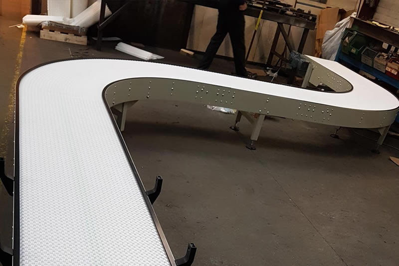 Steel Slat,  Modular Plastic &amp; Wire Mesh Belt Conveyors
Find out more at amber-industries.ltd.uk/steel-plastic-…. #AmberIndustries #Conveyors #ConveyorsSystems #PalletSystems #GravityConveyors #PoweredConveyors #BeltRollers #LineshaftConveyors #ChainConveyors #SlatConveyors #AirportConveyors