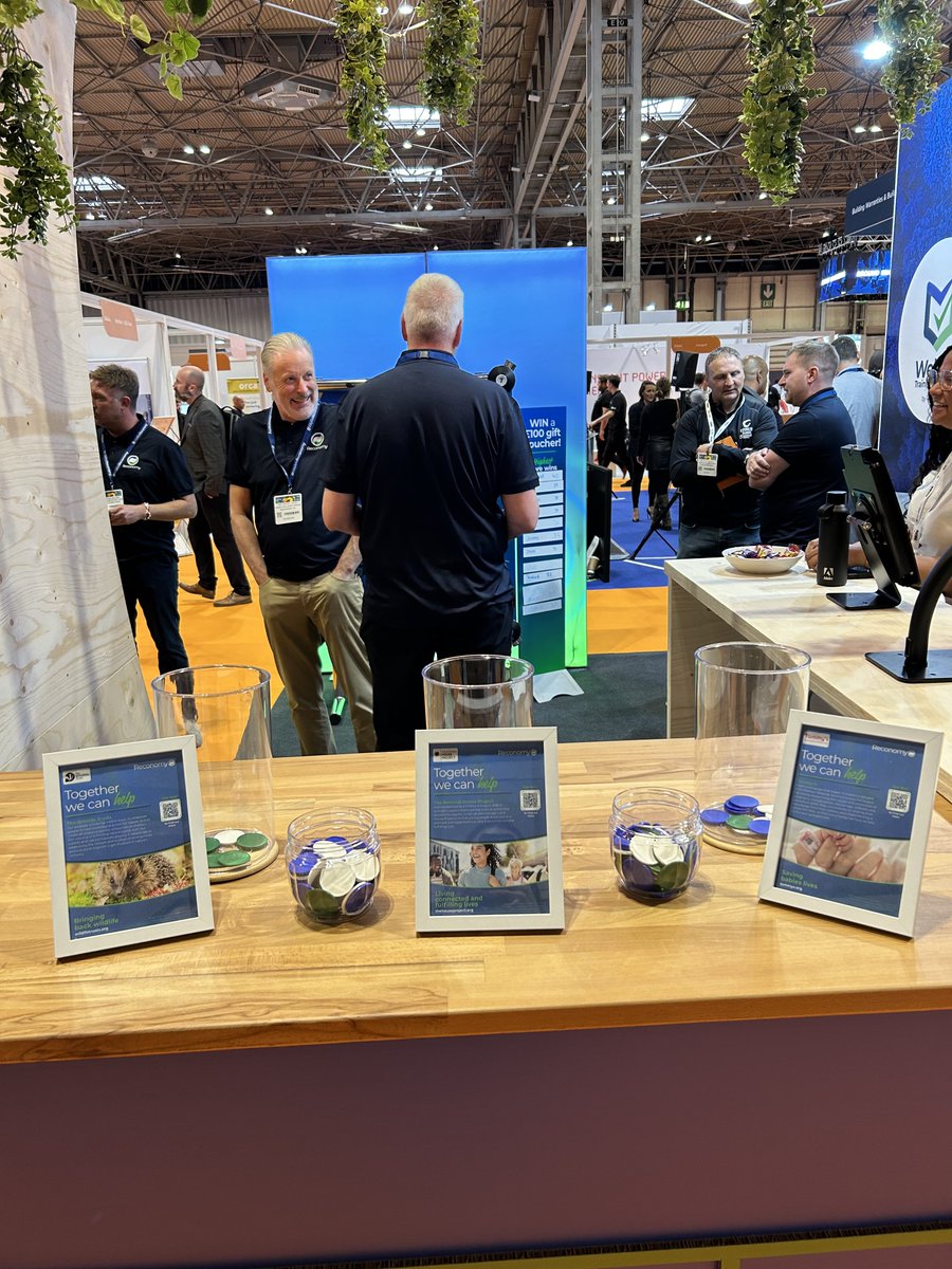 ReconomyNews's tweet photo. It's the third and final day of #UKConstructionWeek! 📣

If you are there today, make sure you stop by our stand B5050 to drop a token for charity and to be in for the chance of winning a £100 voucher on our #SimplerRecycling game! 🤩

@Webbs_Training @Ecofficiencyltd 

#UKCW https://t.co/FORz2L153W