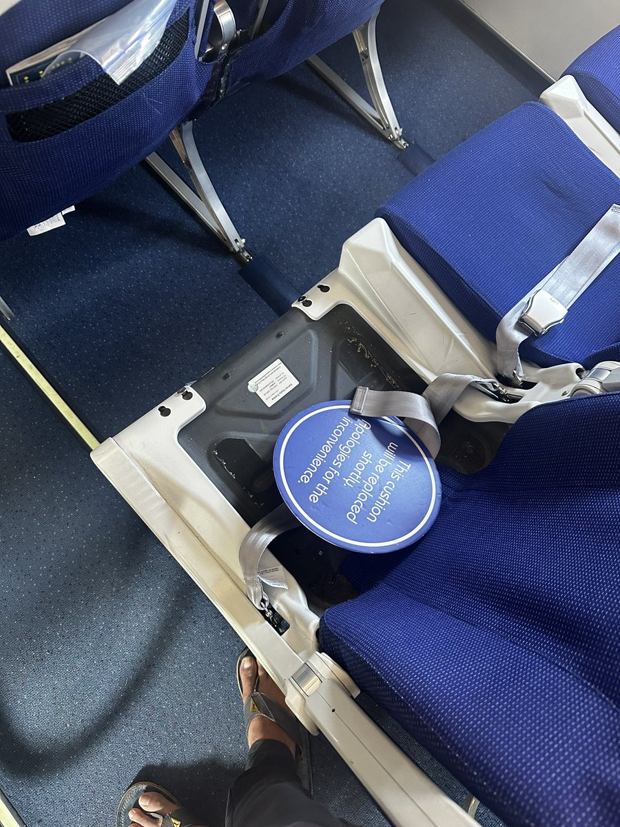 Archeryit's tweet photo. @IndiGo6E 6E1911 flight - where is my seat Indigo ? 😂😂😂
Just FYI I had to pay extra to get this seat. https://t.co/vqozSD5EBk