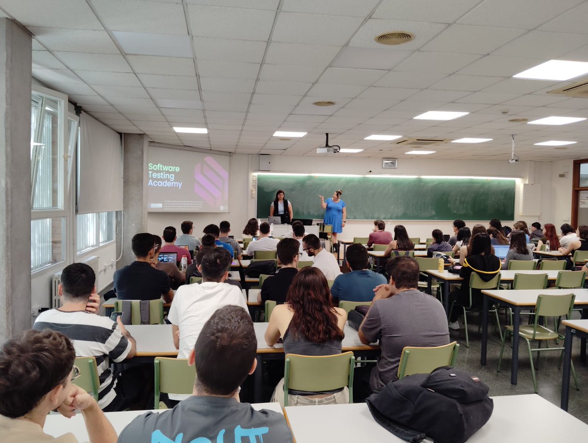 etsinfupv's tweet photo. 🟣🔛 Ahora en el aula 1G 0.4 📍 charla Software Testing, ofrecida por @amarisconsulting y organizadas por el grupo de Generación Espontánea @bestvalenciaupv 🤩 https://t.co/enAo10F6rf