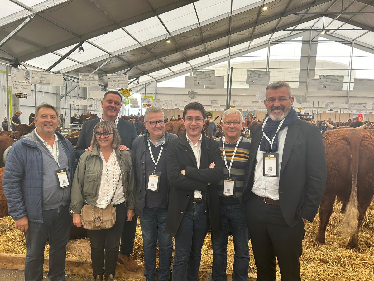 Hier, les référents municipaux Horizons du Puy-de-Dôme et de Moulins se retrouvaient au sommet de l’élevage pour marquer cette rentrée politique en découvrant ce qui se fait de mieux en matière d’élevage durable 🔵⚪️