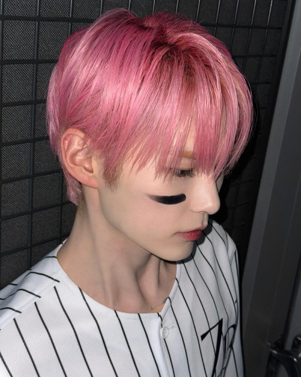 mypluffycloud's tweet photo. 241003 제로베이스원 공식 인스타그램 #성한빈 https://t.co/gC6jfXGNvd